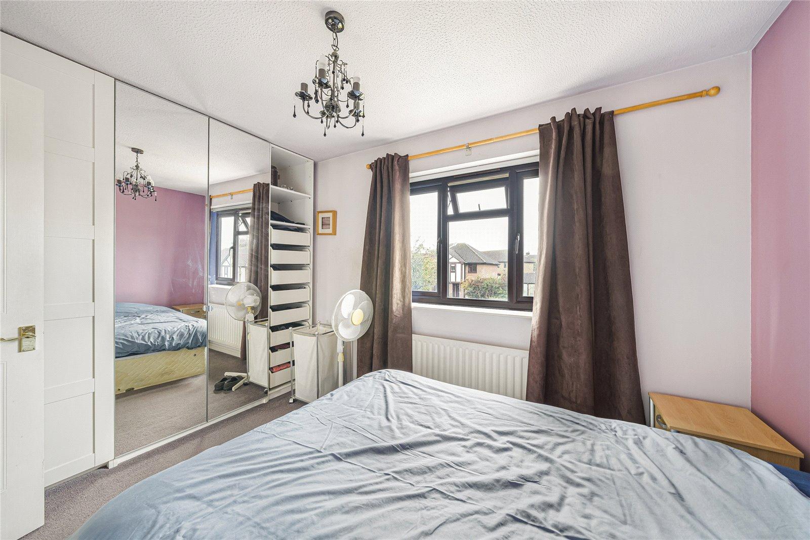 2 bedroom house for sale in Greenhithe | Robinson Jackson