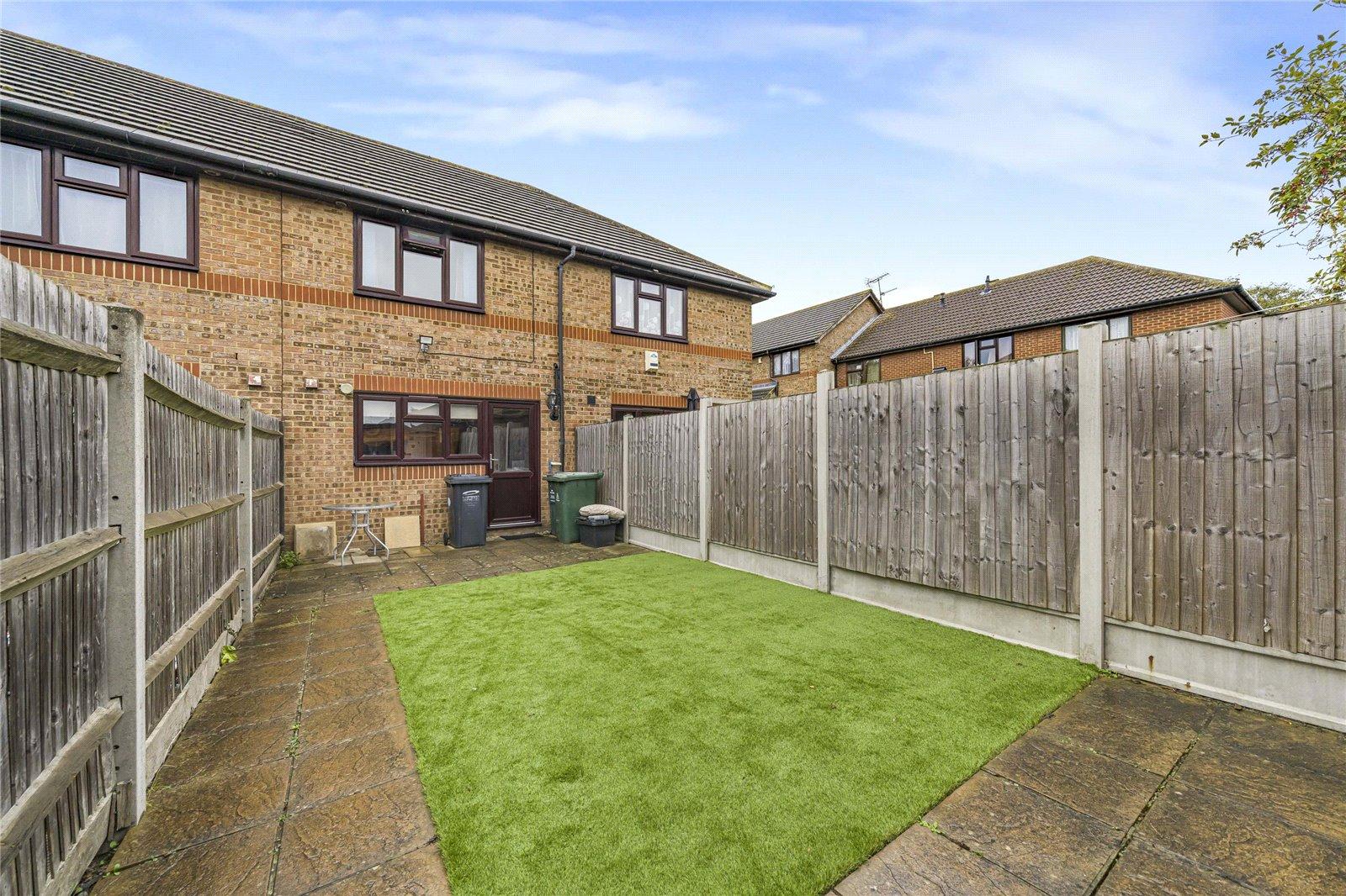 2 bedroom house for sale in Greenhithe | Robinson Jackson