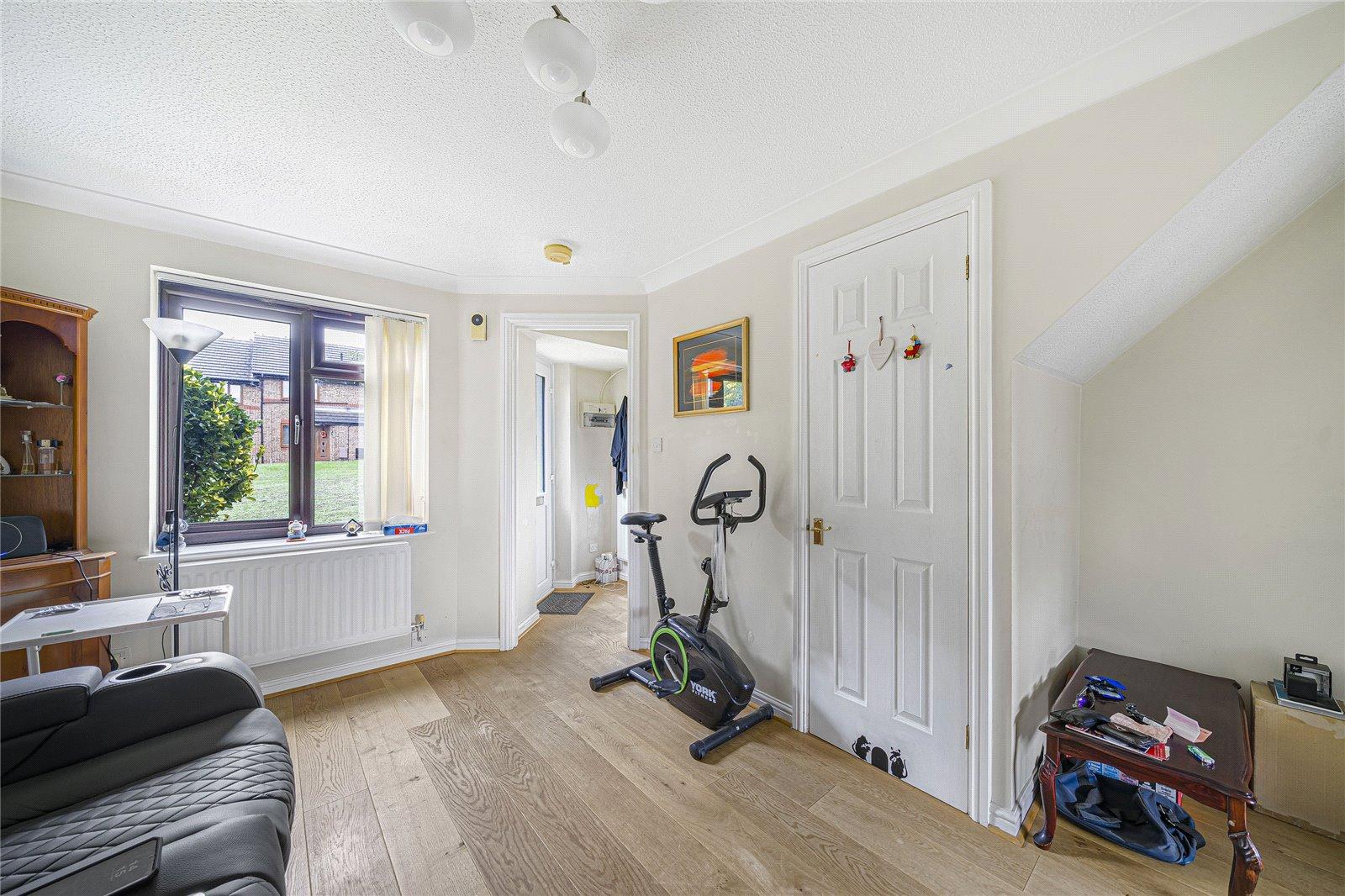 2 bedroom house for sale in Greenhithe | Robinson Jackson