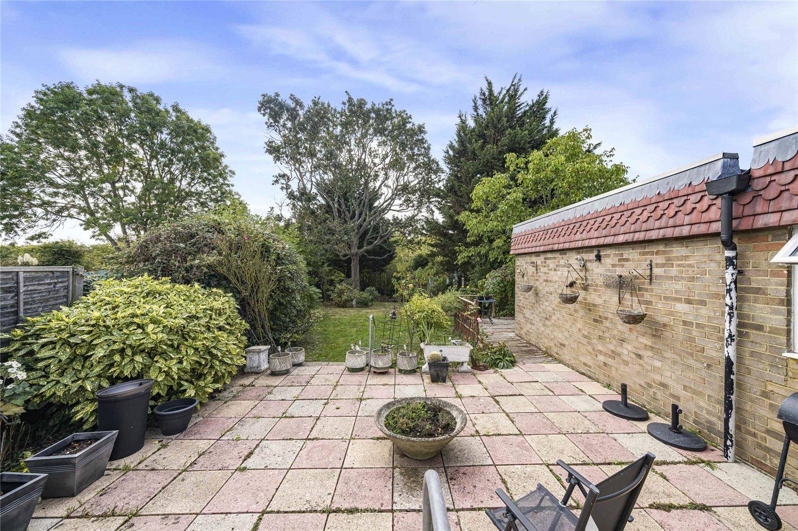 2 bedroom property for sale in Bean | Robinson Jackson