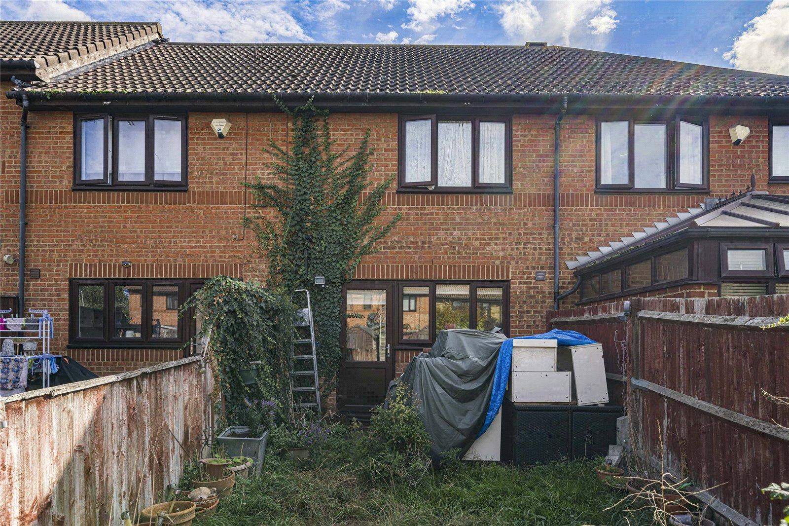 2 bedroom house for sale in Greenhithe | Robinson Jackson
