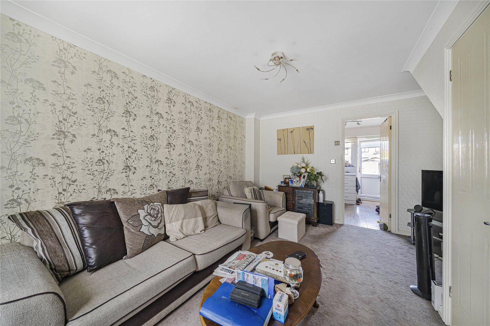2 bedroom house for sale in Greenhithe | Robinson Jackson