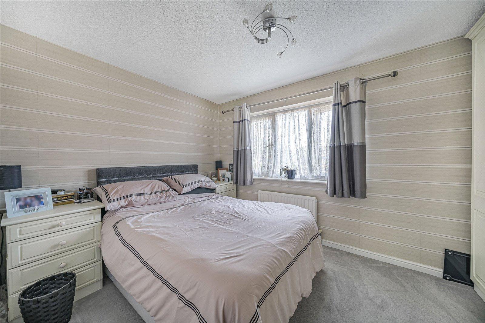 2 bedroom house for sale in Greenhithe | Robinson Jackson