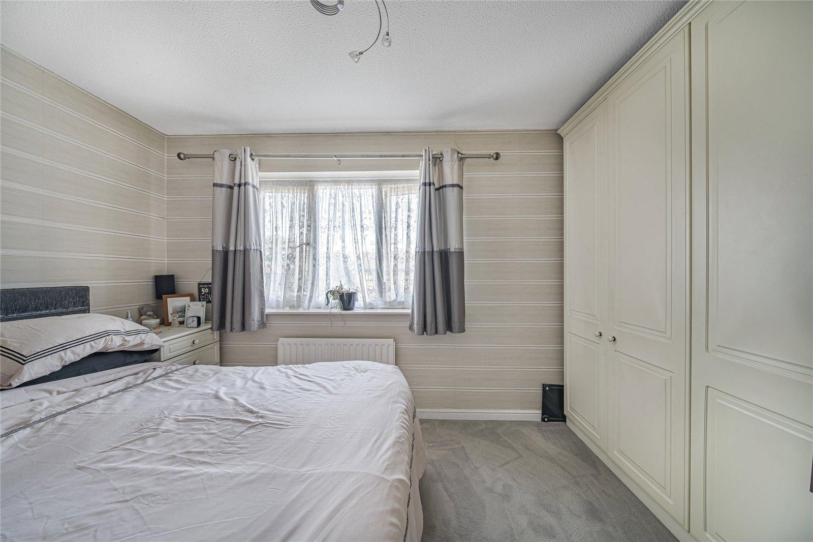 2 bedroom house for sale in Greenhithe | Robinson Jackson