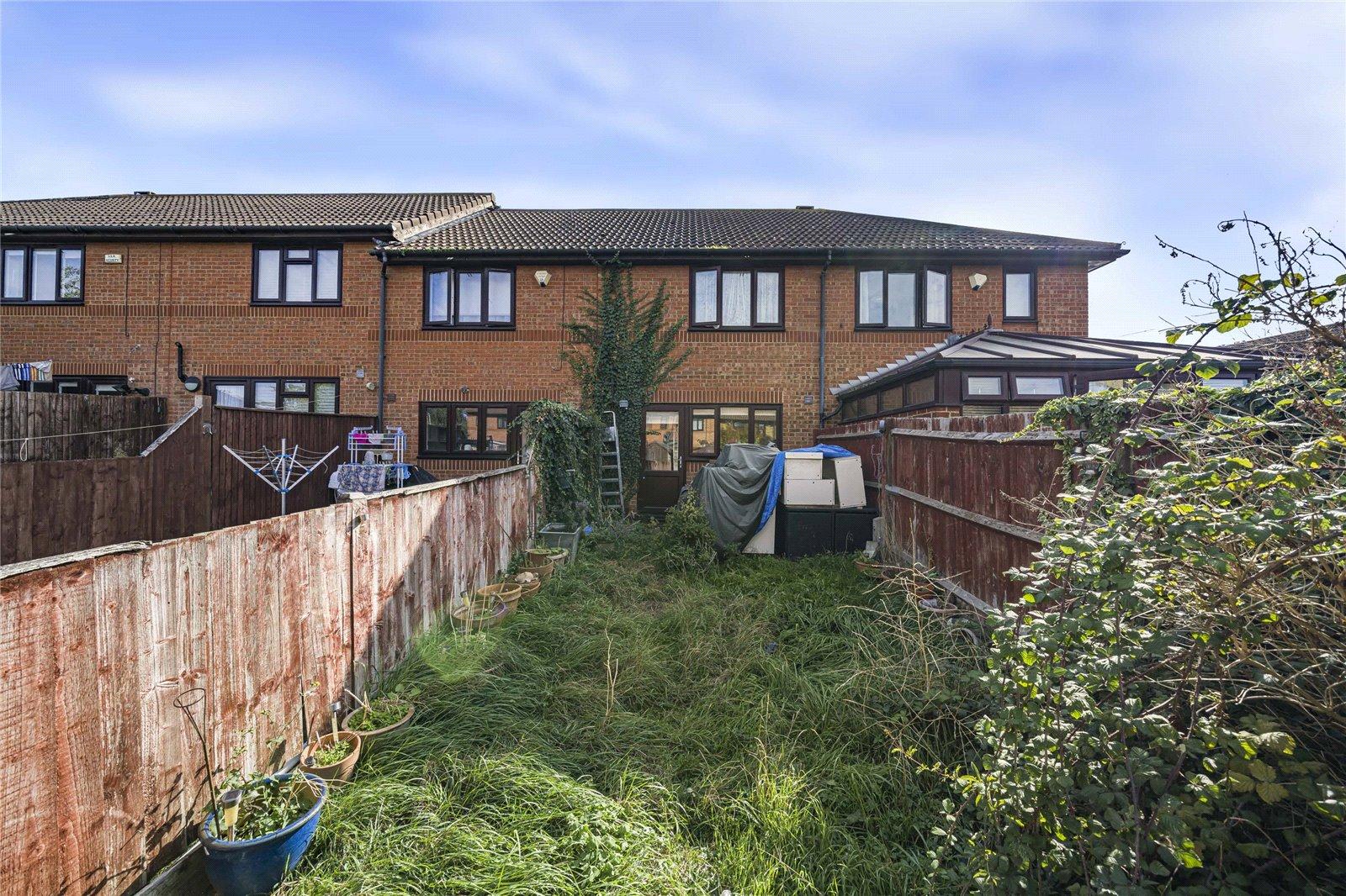2 bedroom house for sale in Greenhithe | Robinson Jackson