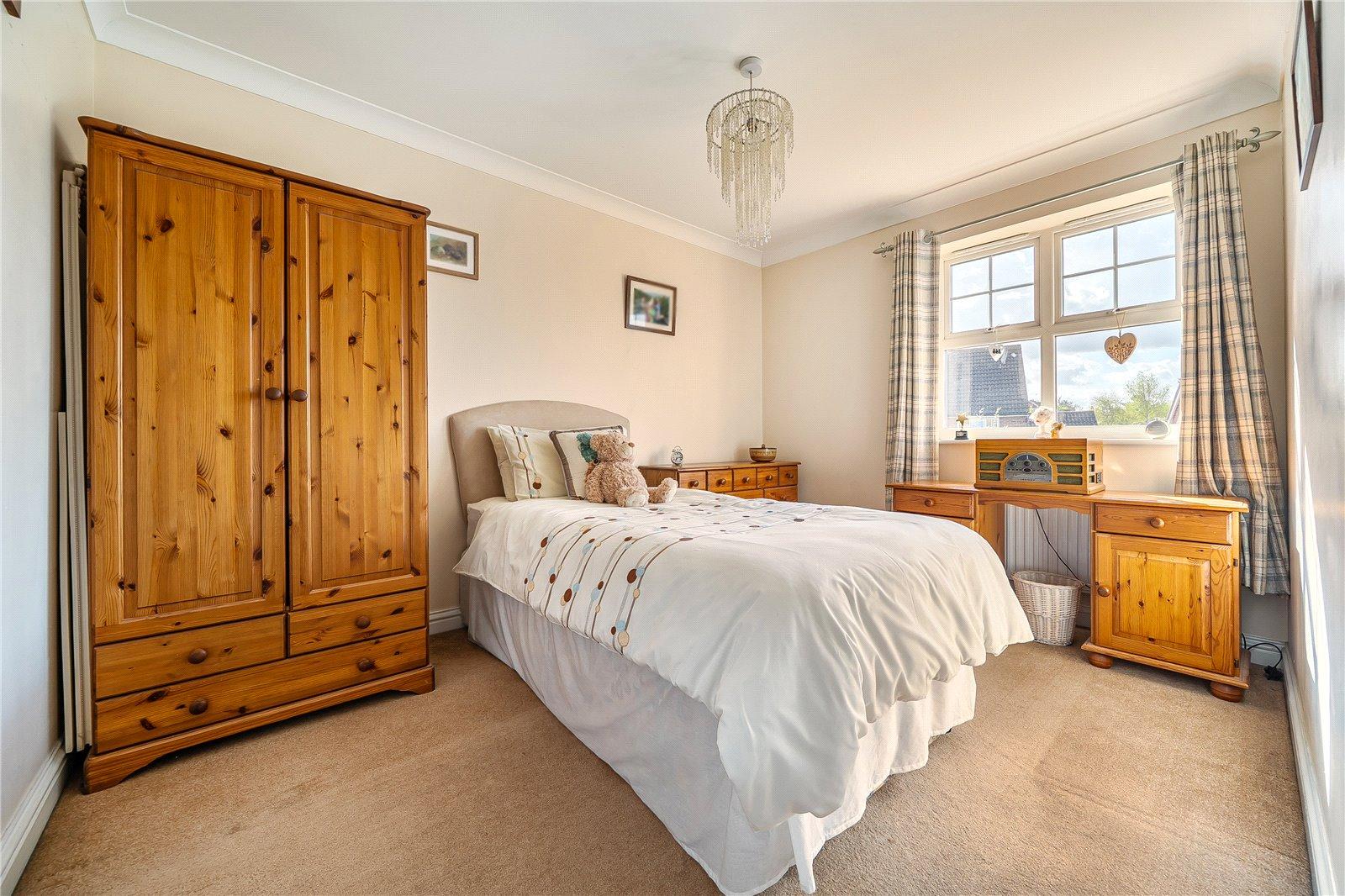 4 bedroom house for sale in Swanscombe | Robinson Jackson