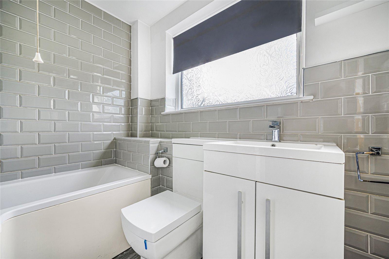 3 bedroom house for sale in Swanscombe | Robinson Jackson