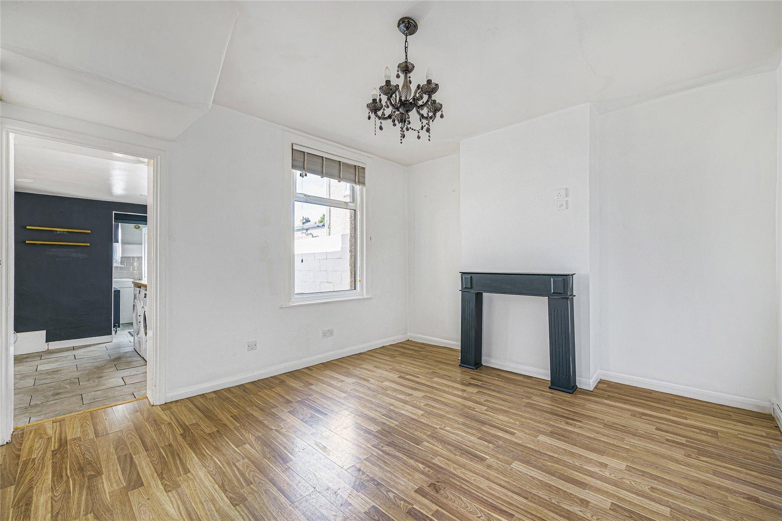 3 bedroom house for sale in Swanscombe | Robinson Jackson