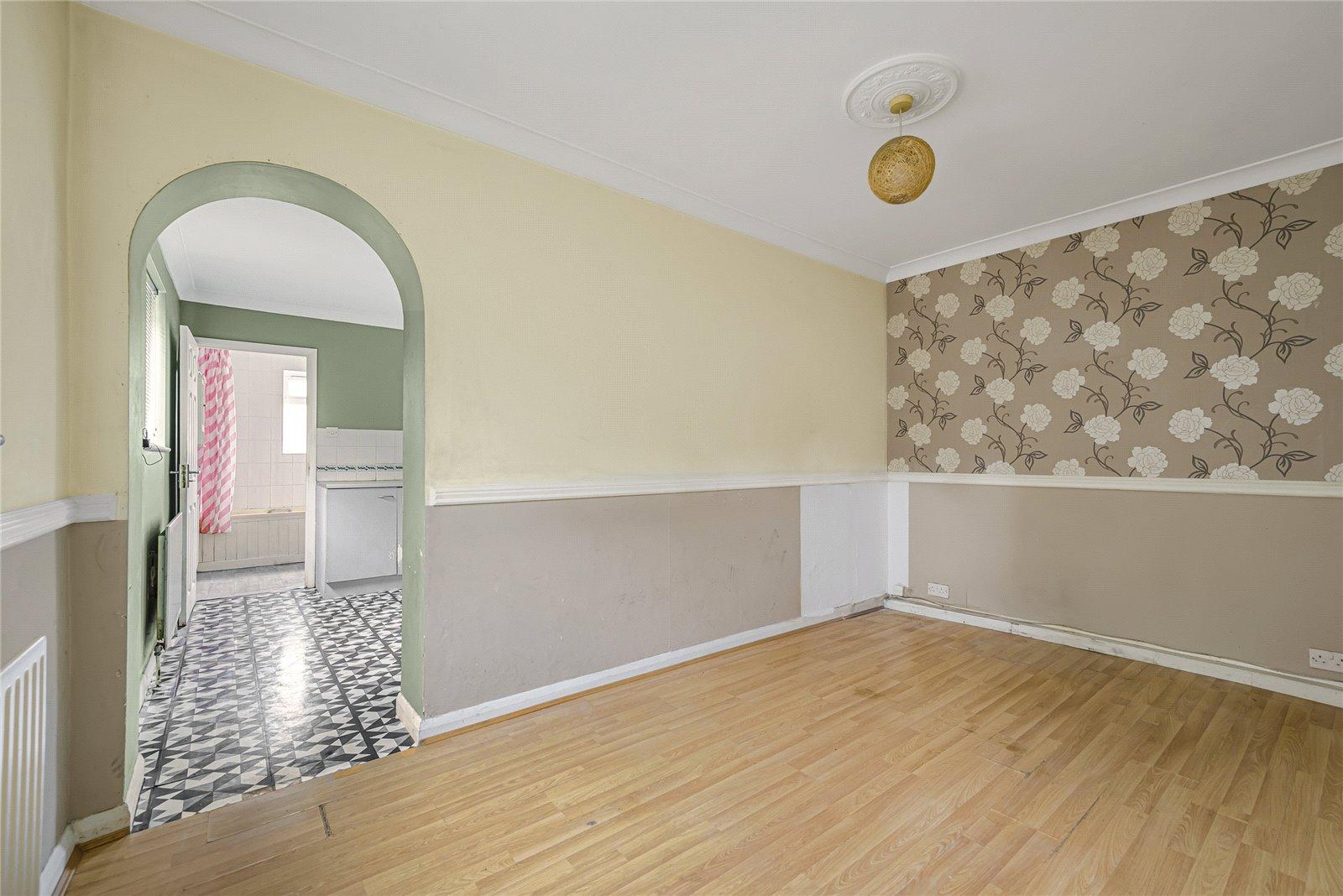 2 bedroom house for sale in Swanscombe | Robinson Jackson