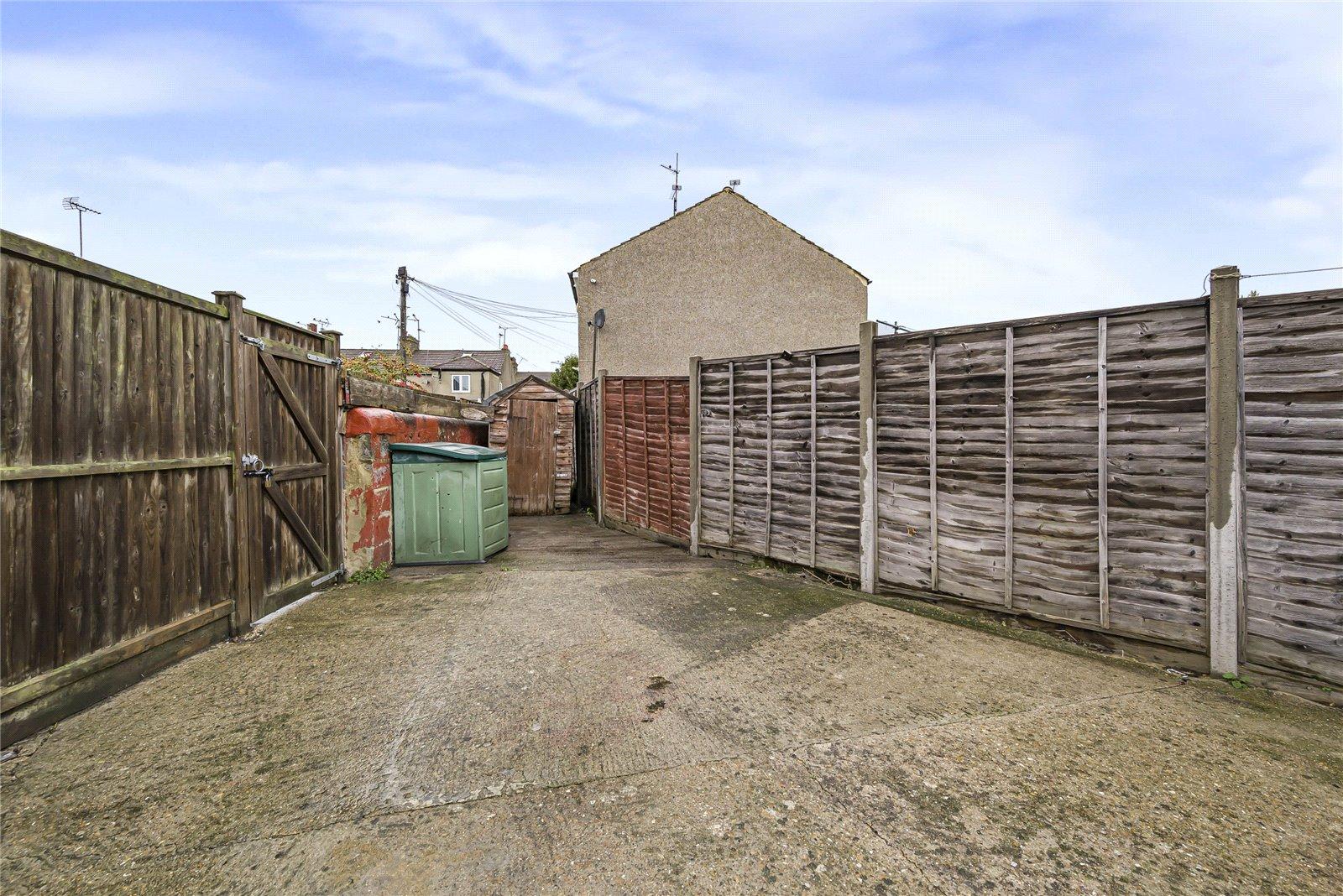 2 bedroom house for sale in Swanscombe | Robinson Jackson