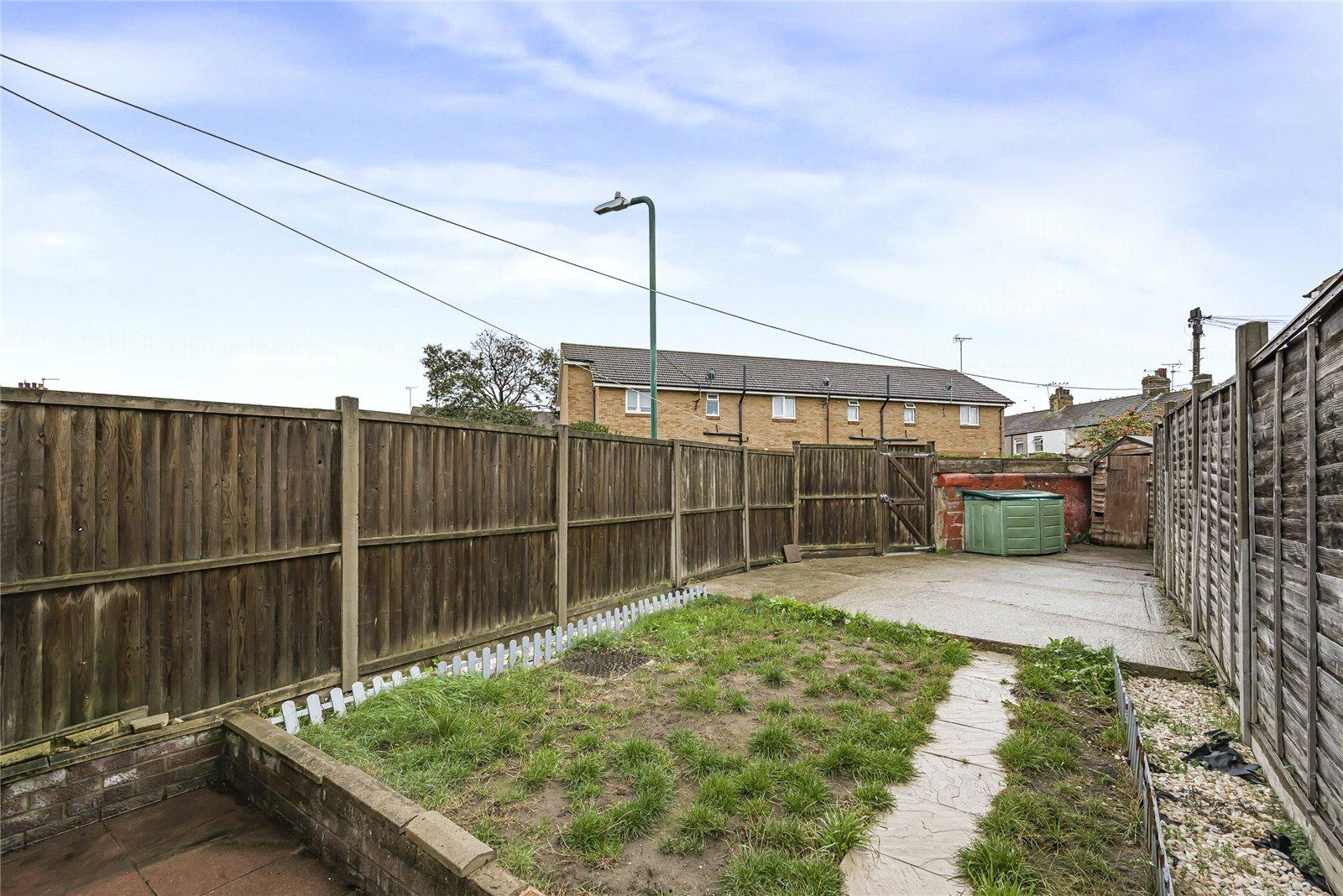 2 bedroom house for sale in Swanscombe | Robinson Jackson