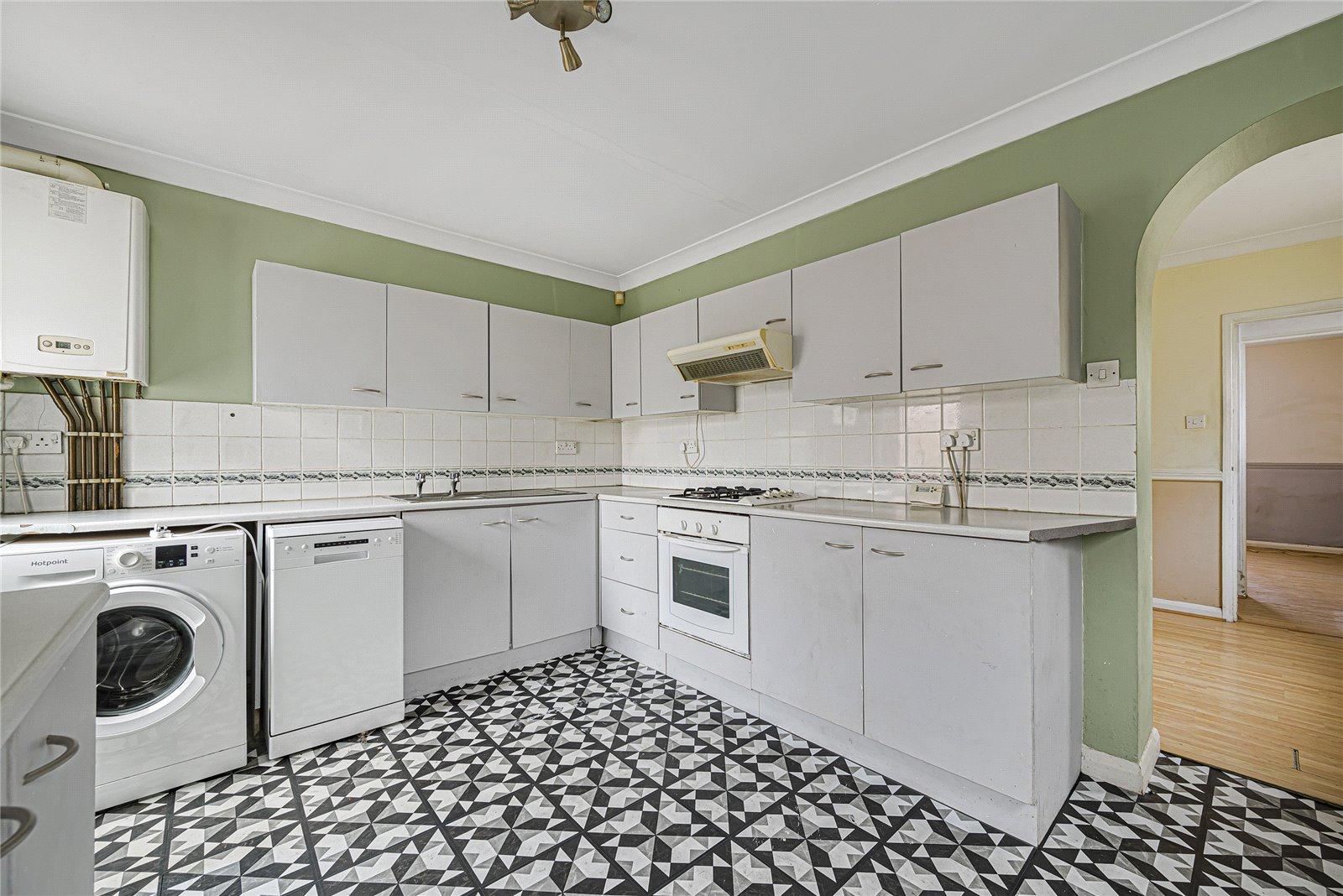 2 bedroom house for sale in Swanscombe | Robinson Jackson
