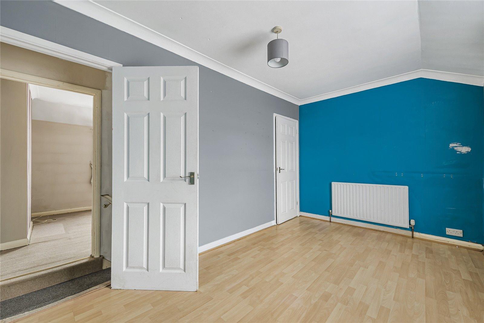 2 bedroom house for sale in Swanscombe | Robinson Jackson