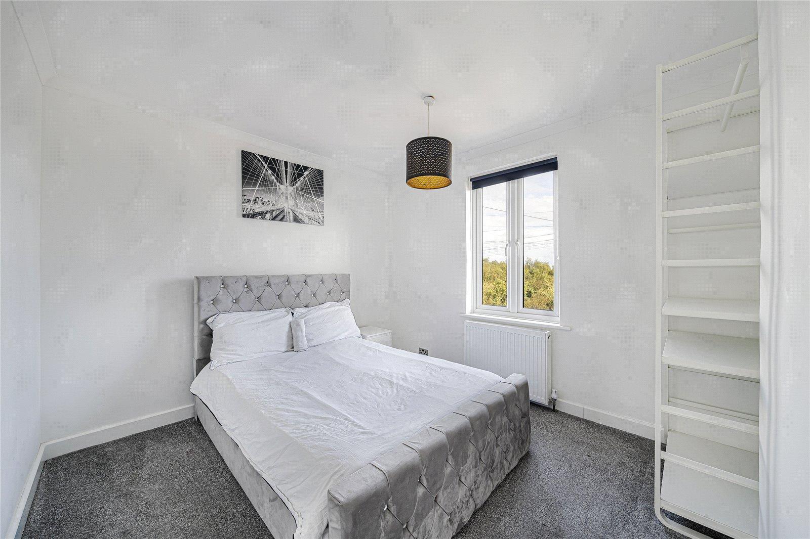 2 bedroom house for sale in Swanscombe | Robinson Jackson