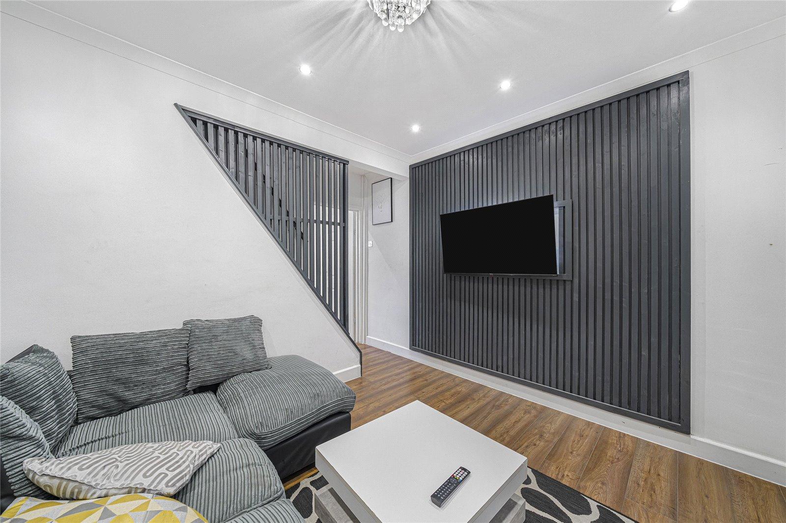 2 bedroom house for sale in Swanscombe | Robinson Jackson