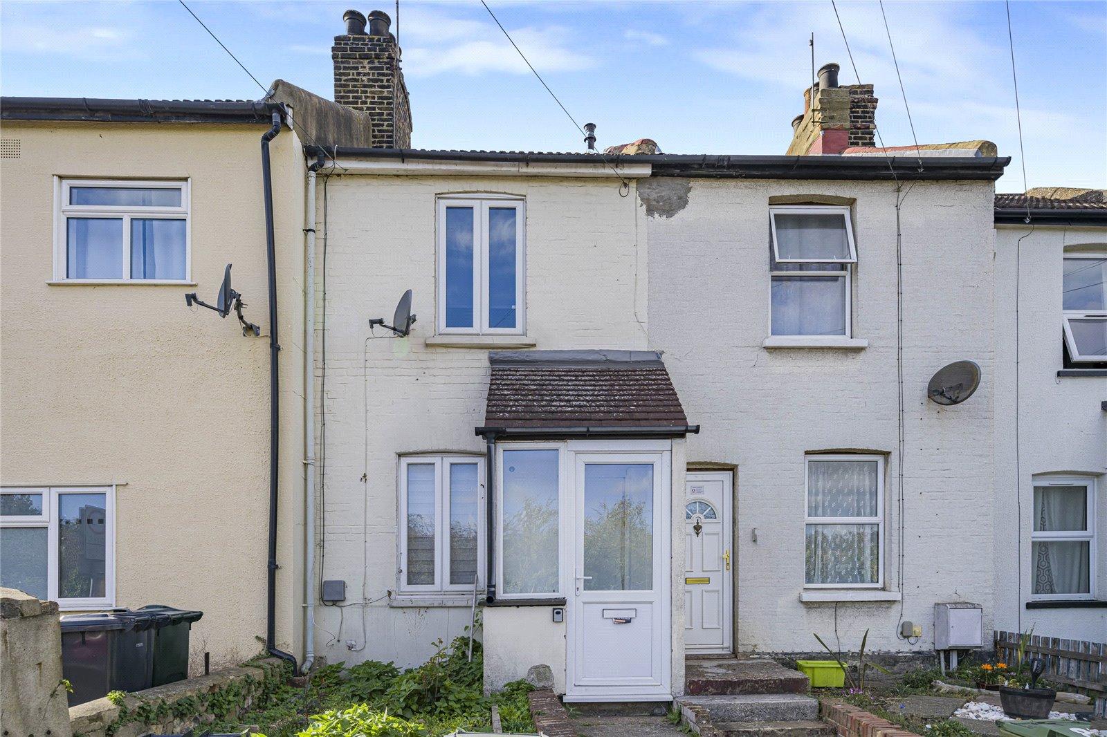 2 bedroom house for sale in Swanscombe | Robinson Jackson