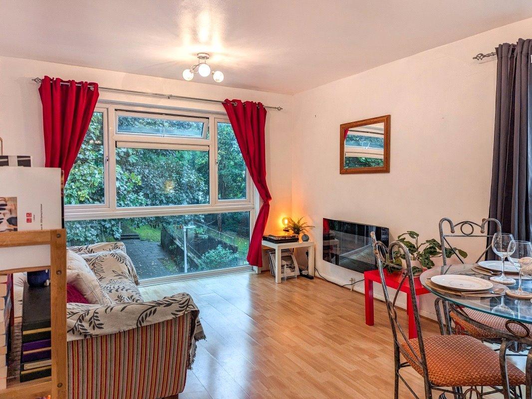 1 bedroom property for sale in Forest Hill | Robinson Jackson