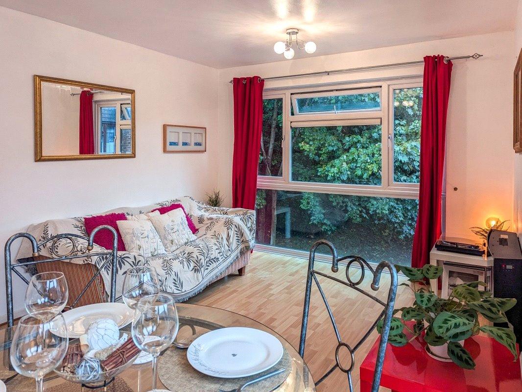 1 bedroom property for sale in Forest Hill | Robinson Jackson