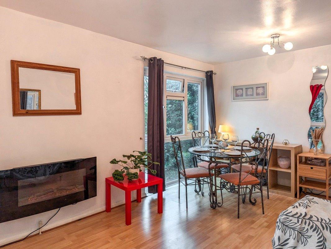 1 bedroom property for sale in Forest Hill | Robinson Jackson