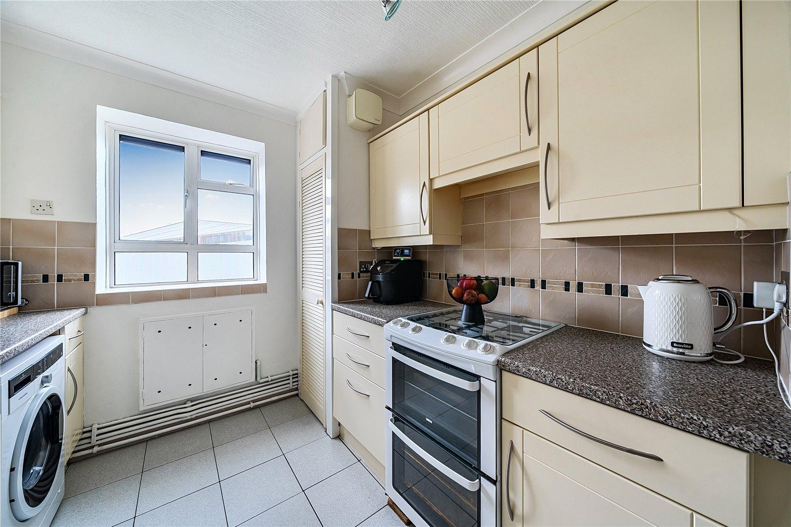 2 bedroom property for sale in Dulwich | Robinson Jackson