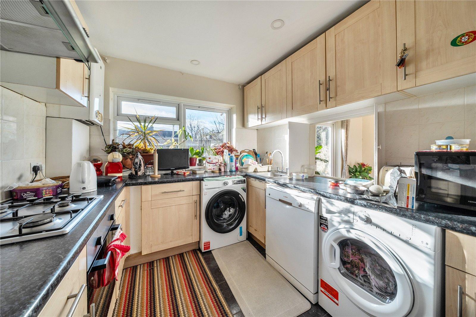 3 bedroom bungalow for sale in Streatham | Robinson Jackson