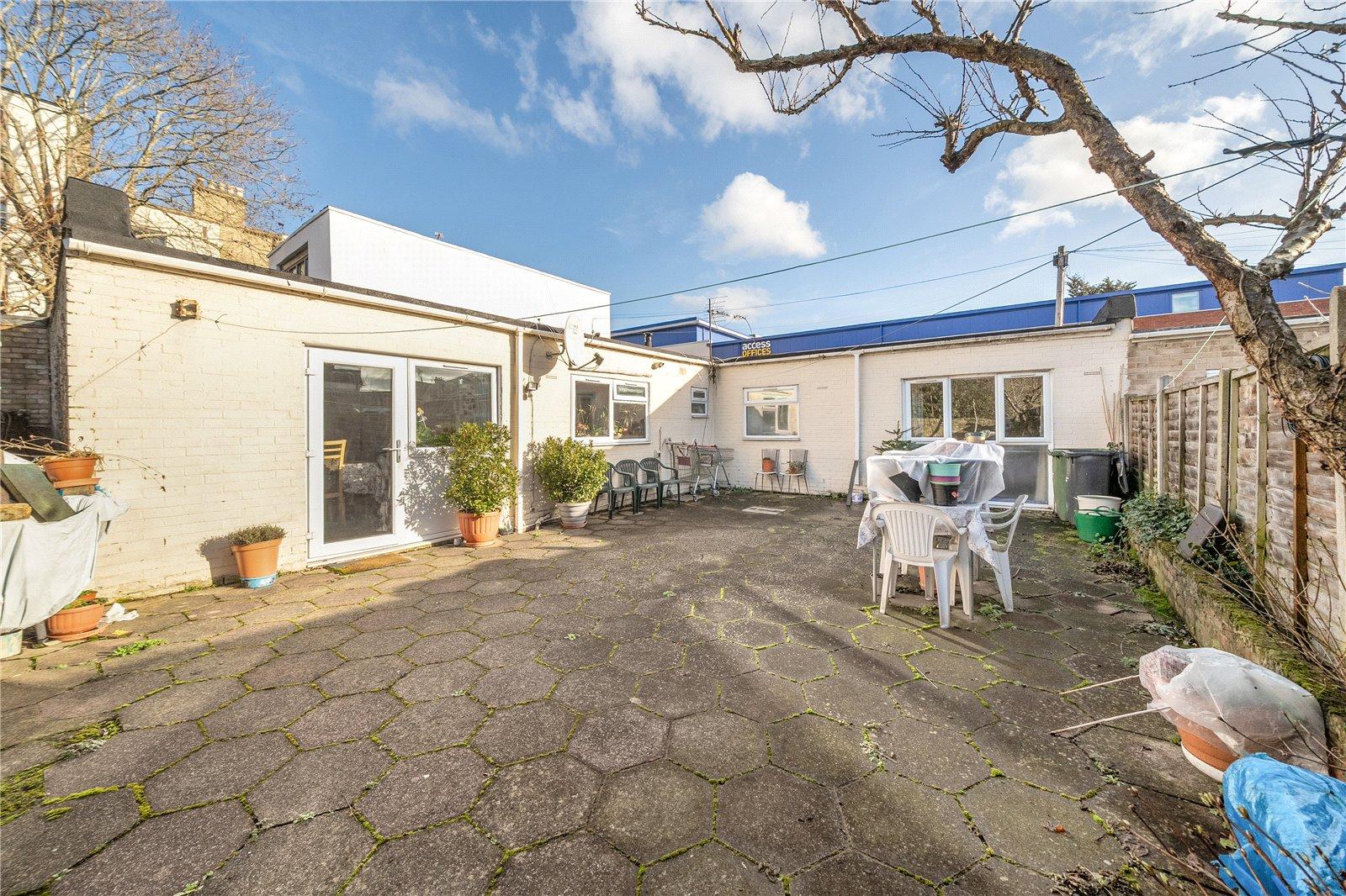 3 bedroom bungalow for sale in Streatham | Robinson Jackson