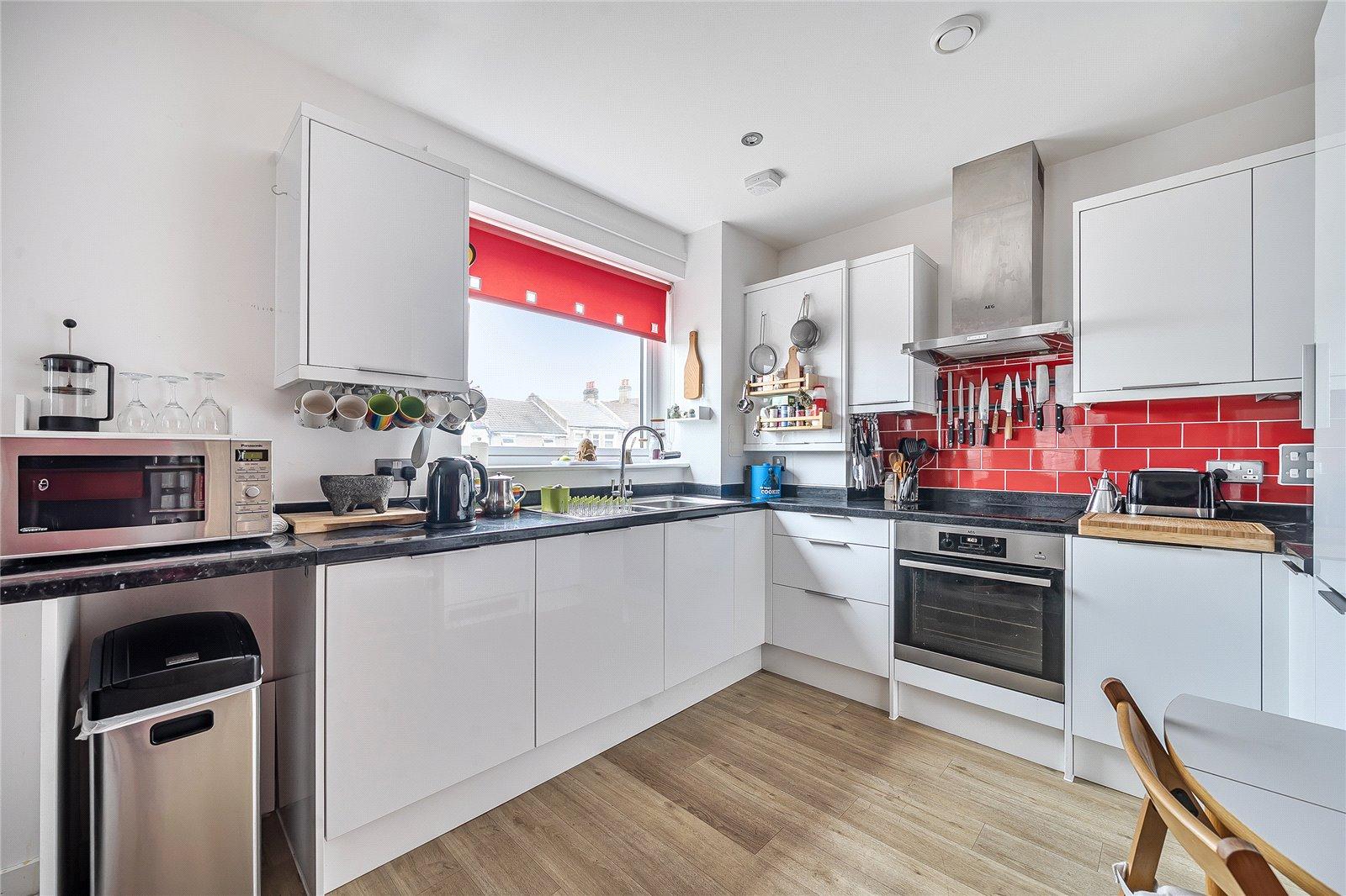 2 bedroom property for sale in Thornton Heath | Robinson Jackson
