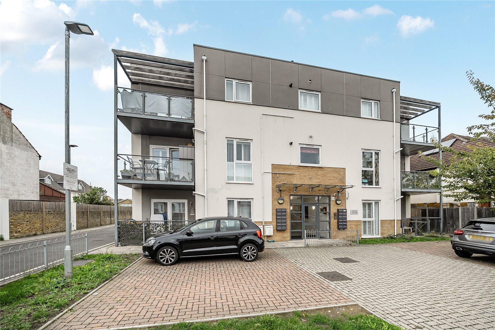 2 bedroom property for sale in Thornton Heath | Robinson Jackson