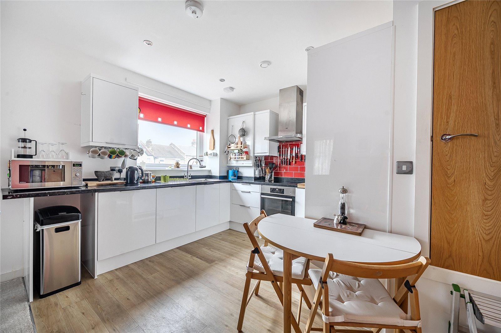 2 bedroom property for sale in Thornton Heath | Robinson Jackson