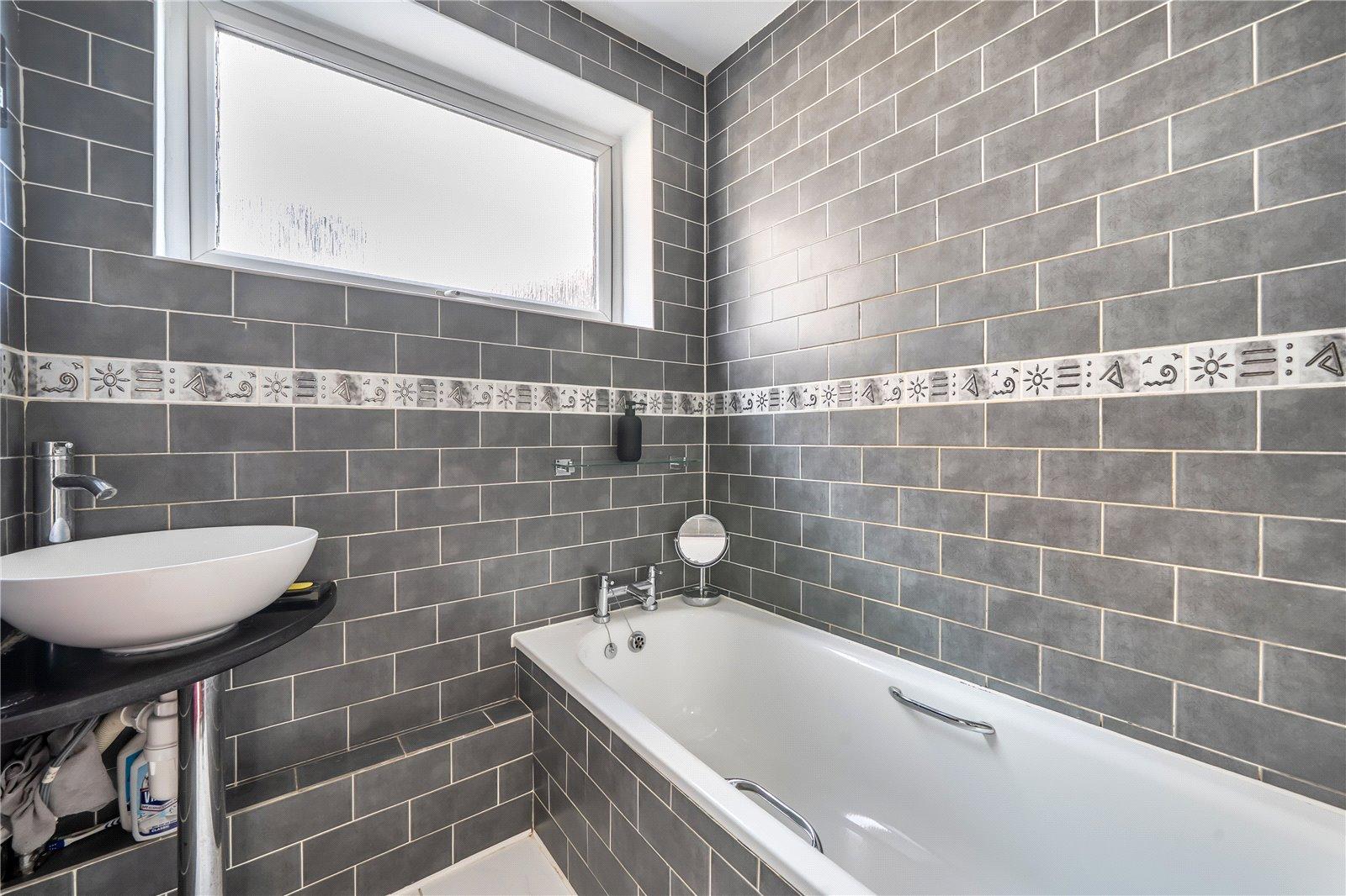 2 bedroom property for sale in Crystal Palace | Robinson Jackson