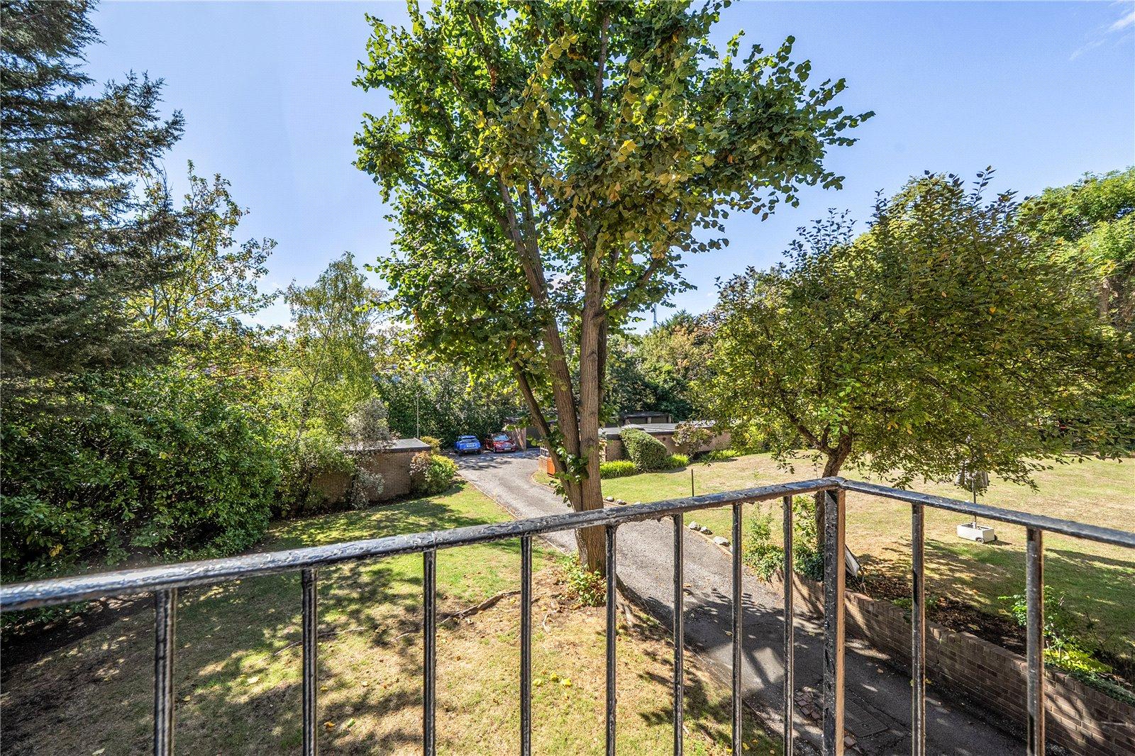 2 bedroom property for sale in Crystal Palace | Robinson Jackson