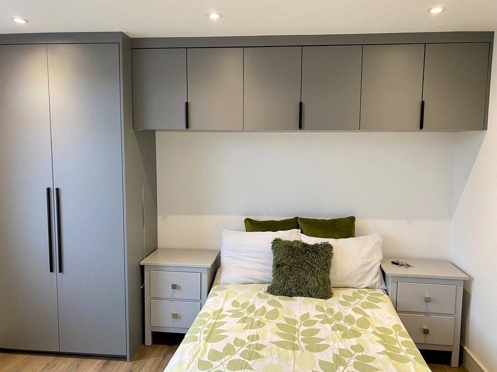 2 bedroom property for sale in Sydenham | Robinson Jackson