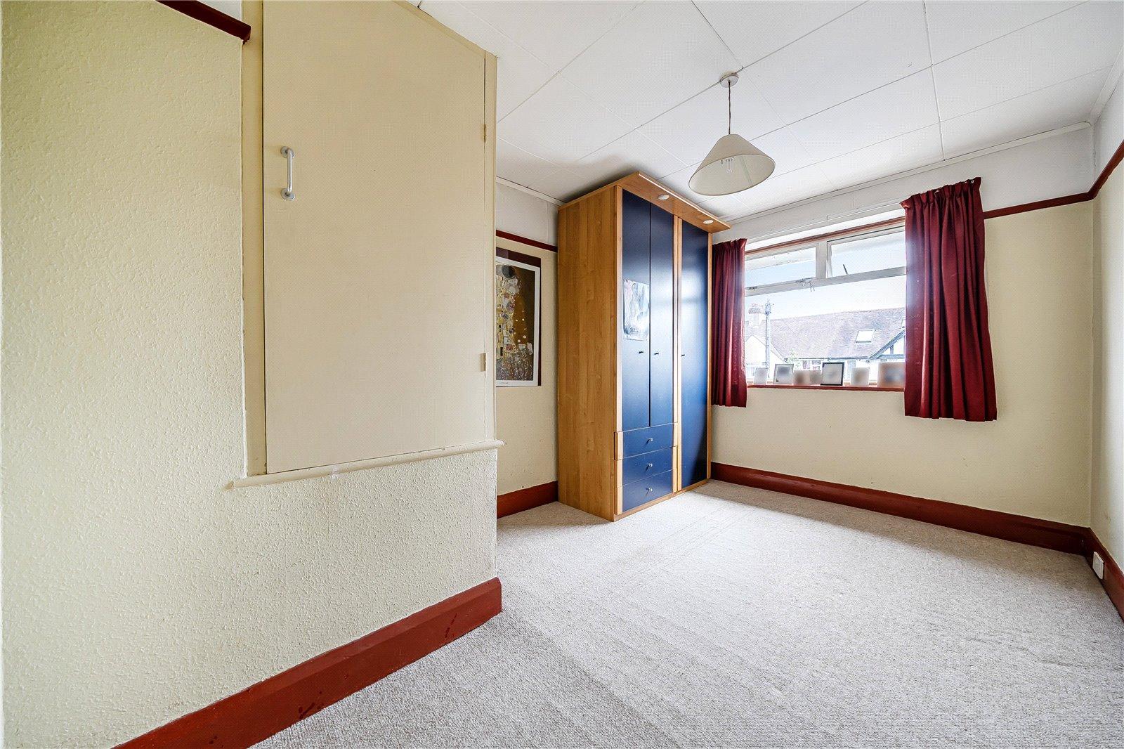 4 bedroom house for sale in London | Robinson Jackson