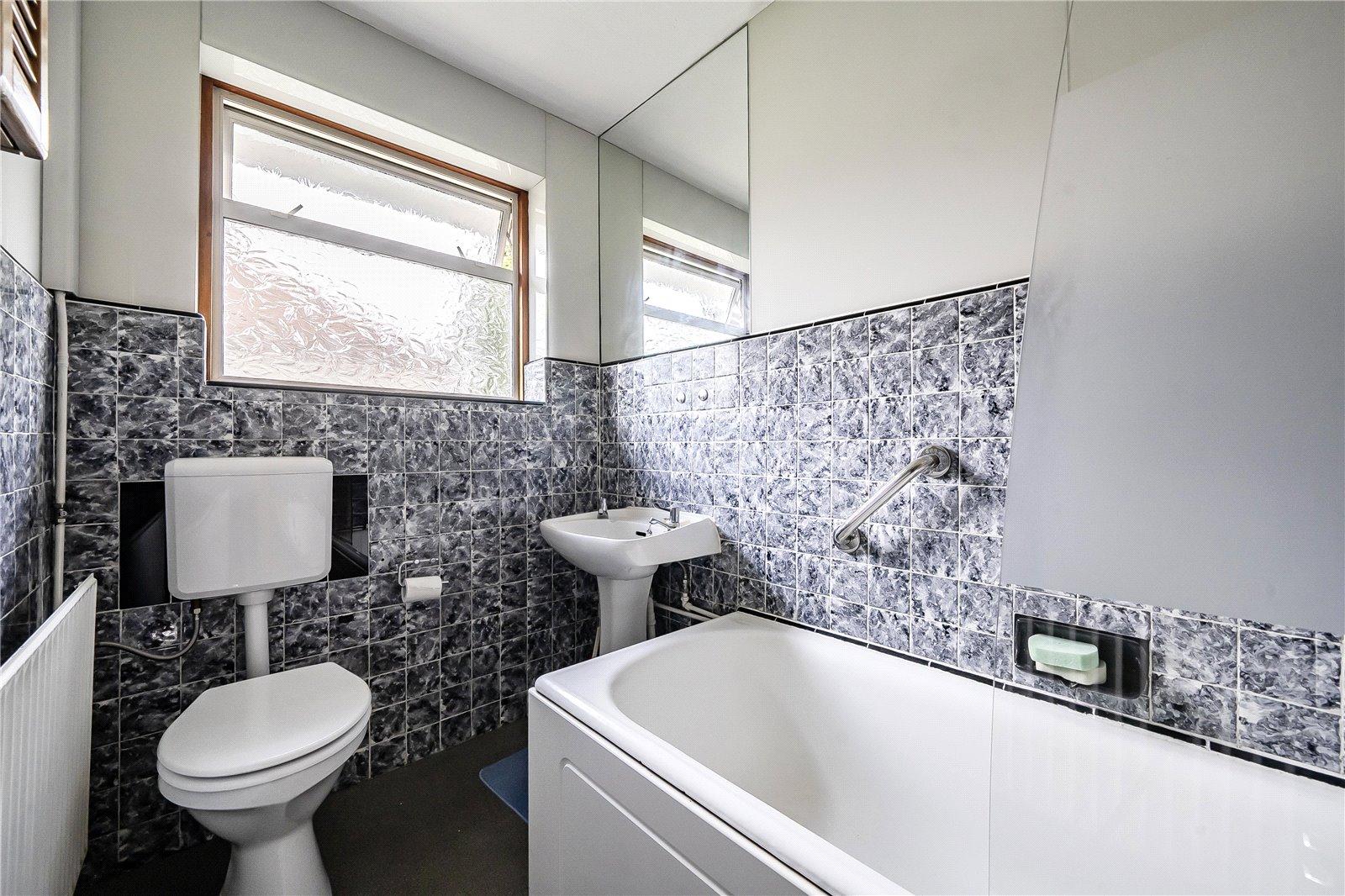 4 bedroom house for sale in London | Robinson Jackson