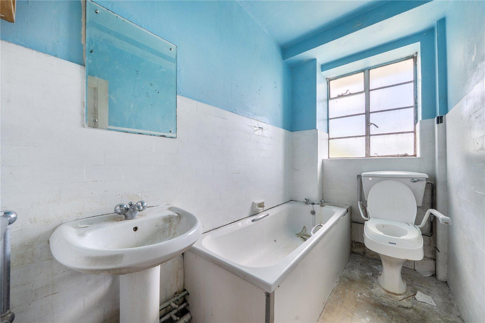 2 bedroom property for sale in Forest Hill | Robinson Jackson