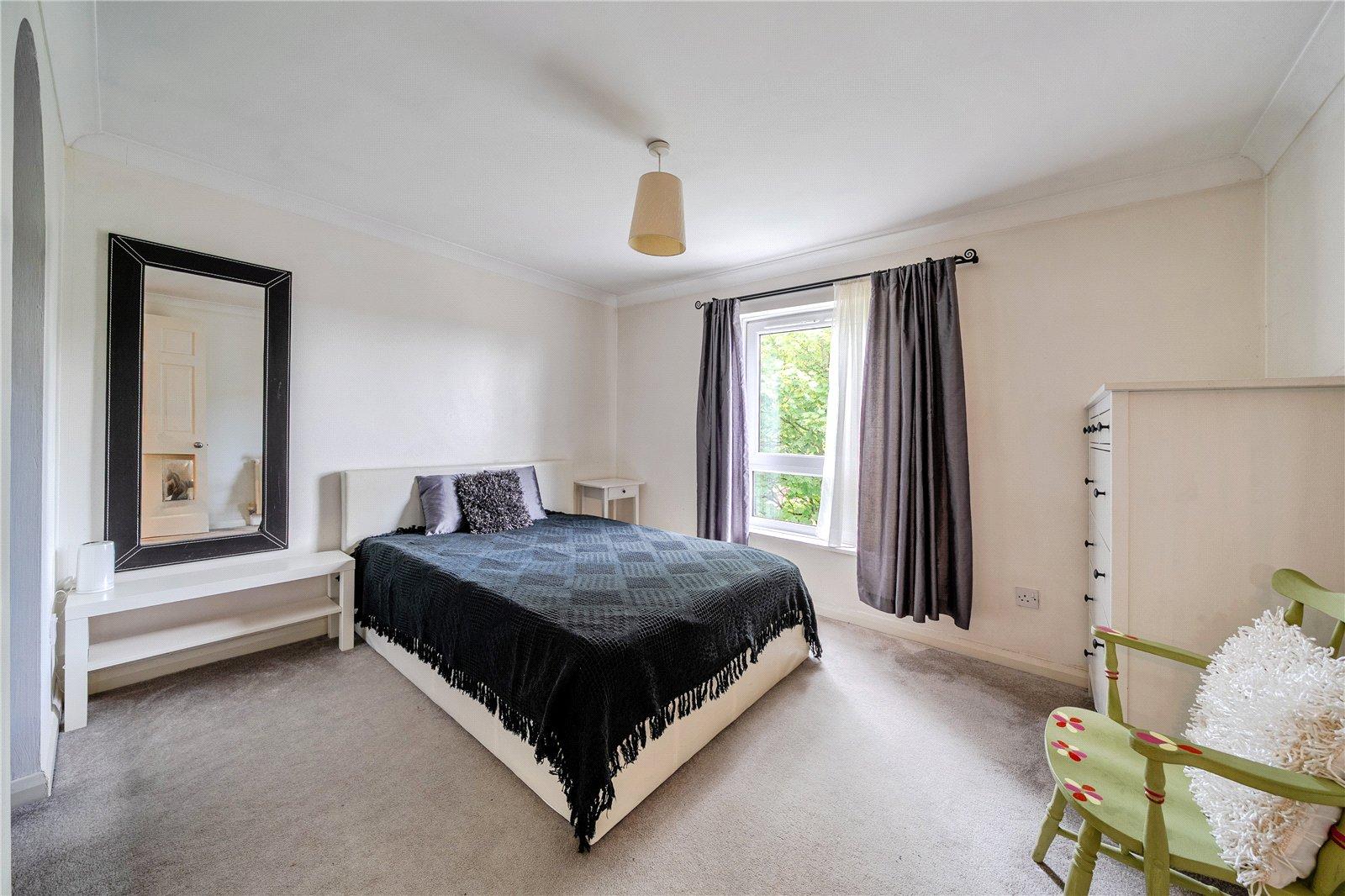 1 bedroom property for sale in West Norwood | Robinson Jackson