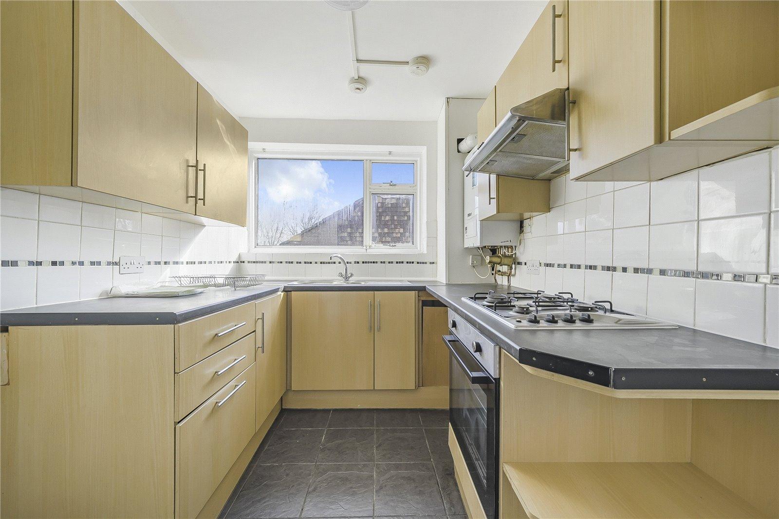 2 bedroom property for sale in London | Robinson Jackson