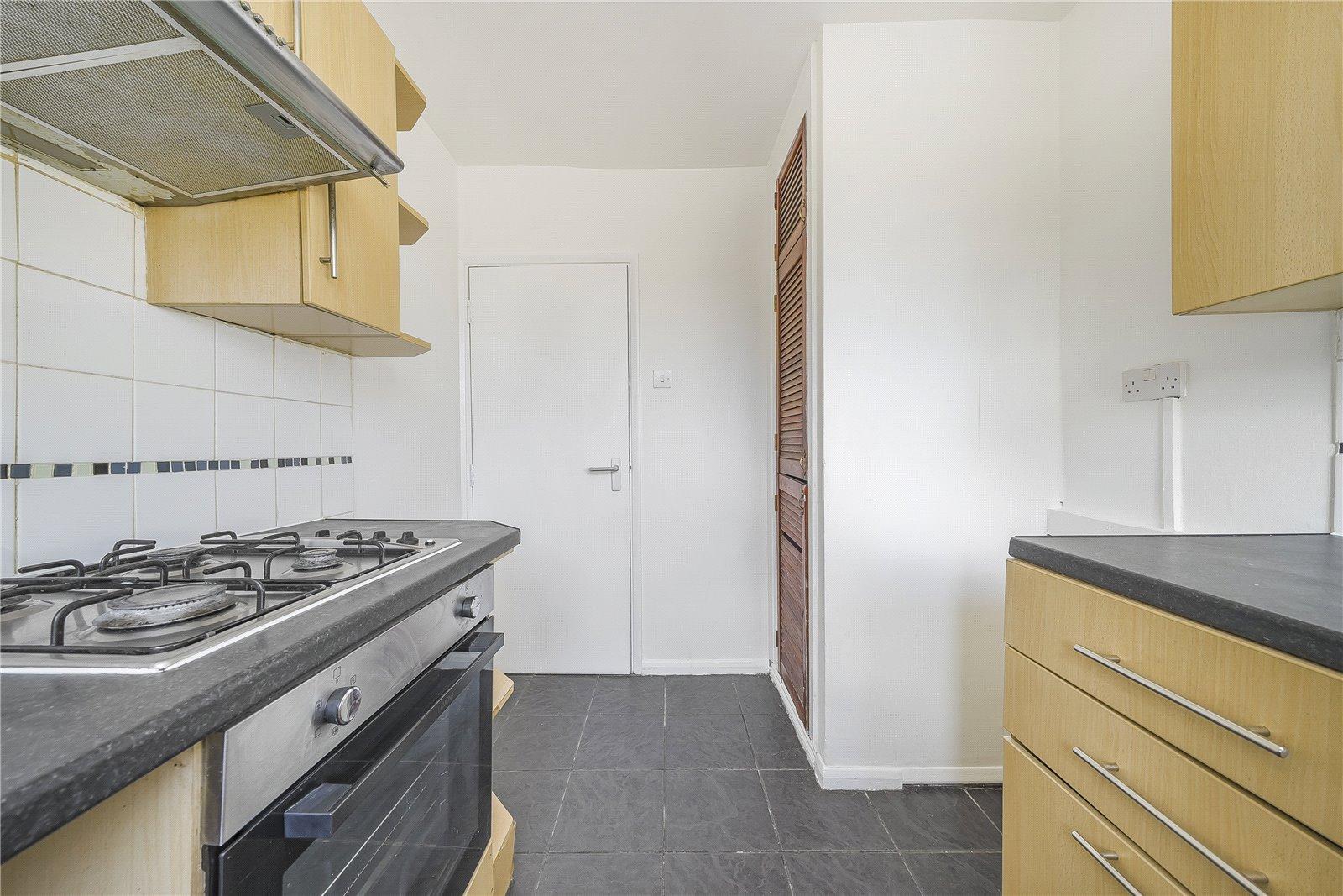 2 bedroom property for sale in London | Robinson Jackson