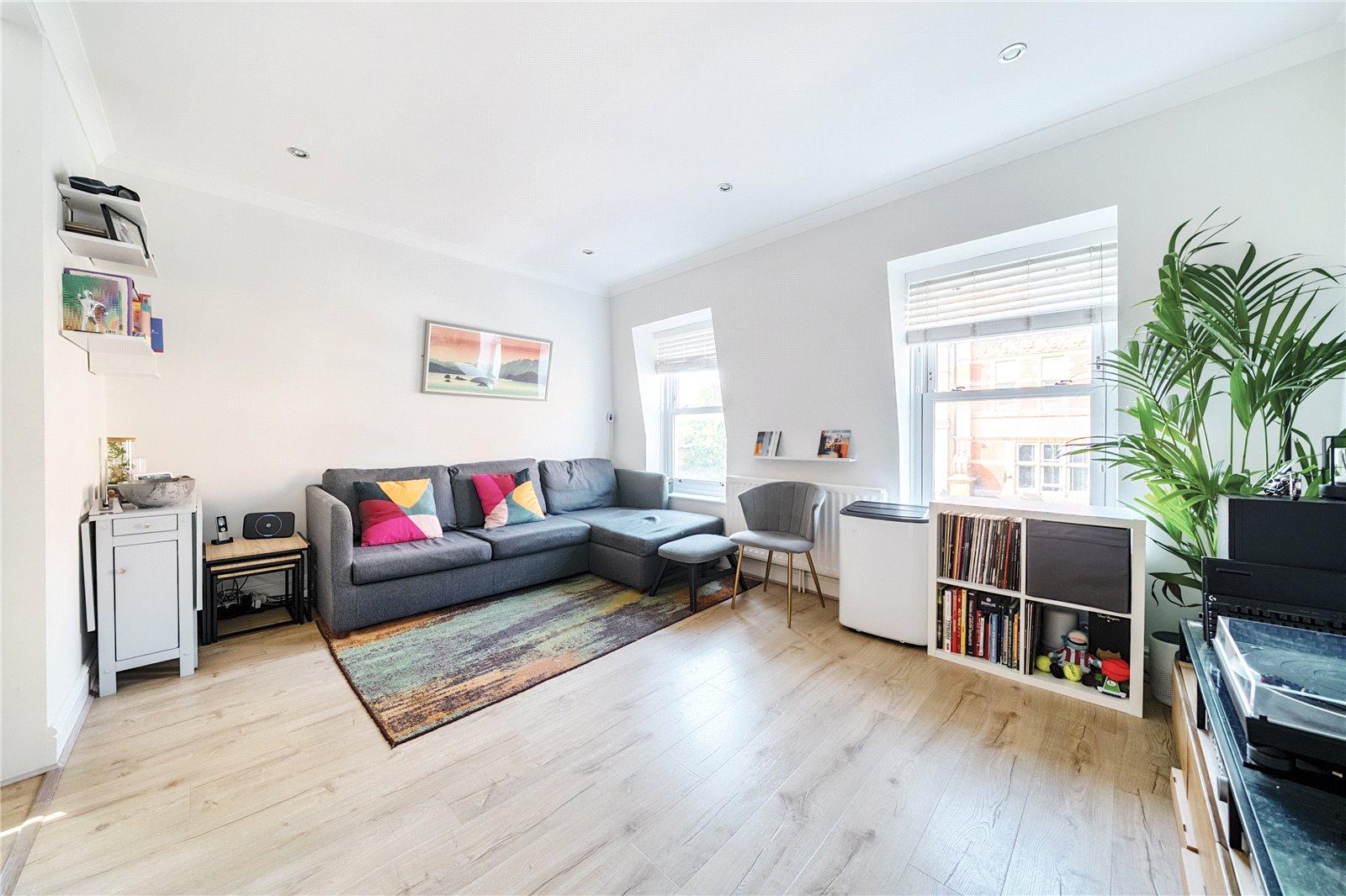 2 bedroom property for sale in London | Robinson Jackson