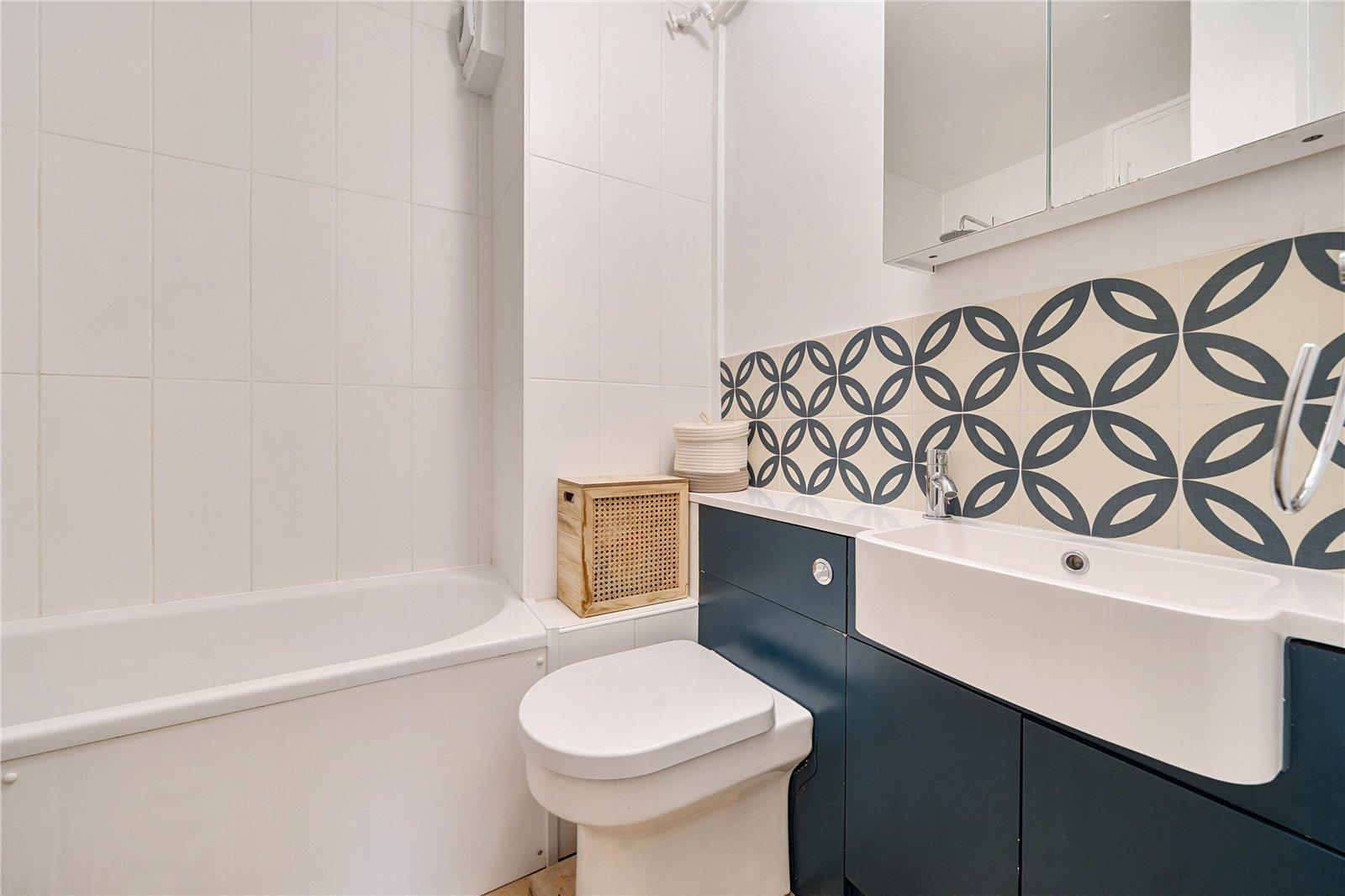 1 bedroom property for sale in London | Robinson Jackson