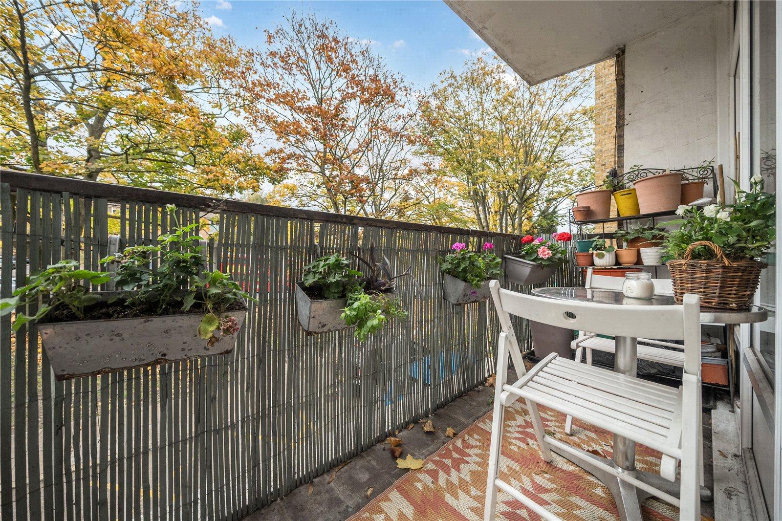 1 bedroom property for sale in London | Robinson Jackson