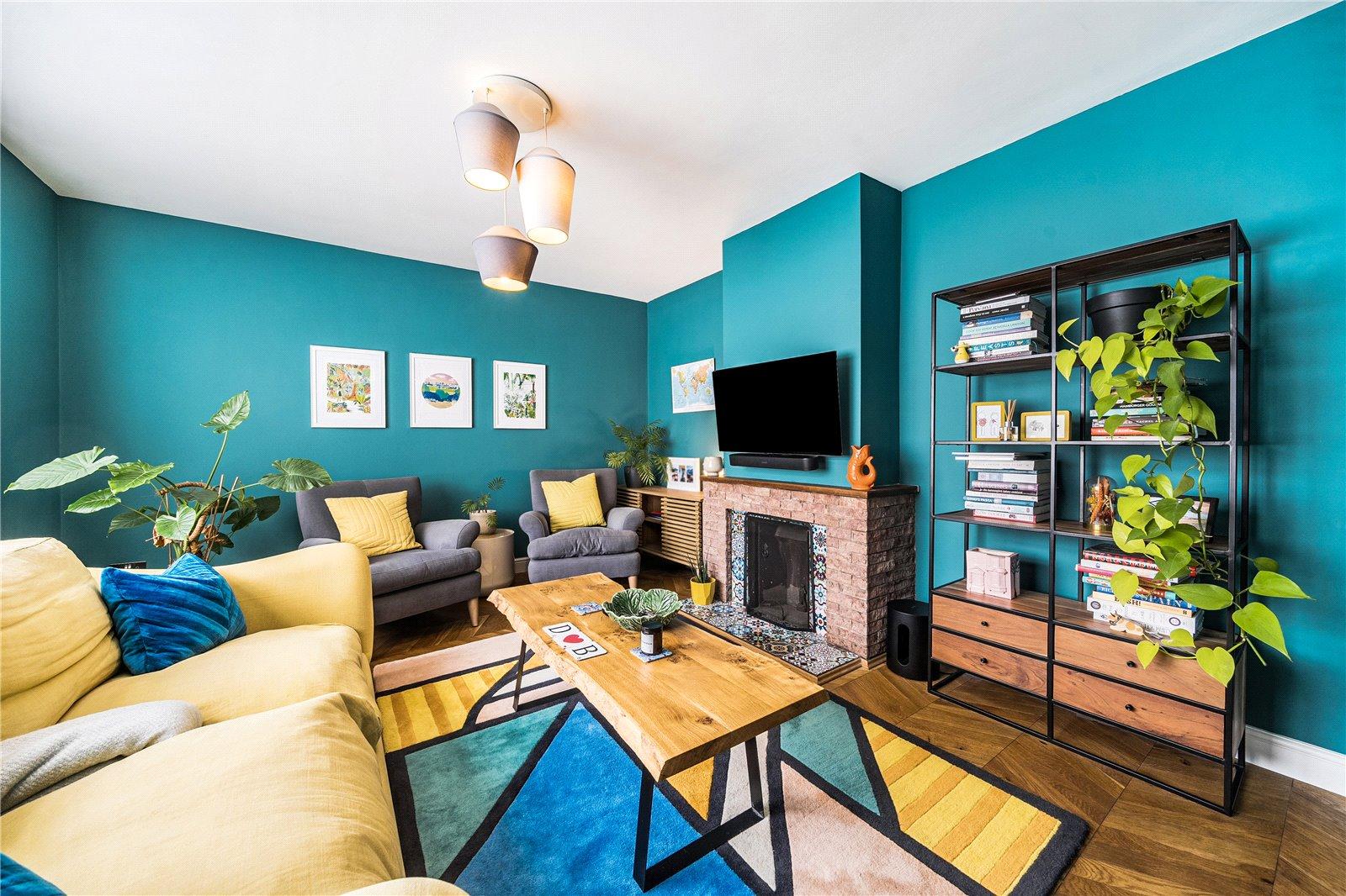 3 bedroom house for sale in London | Robinson Jackson