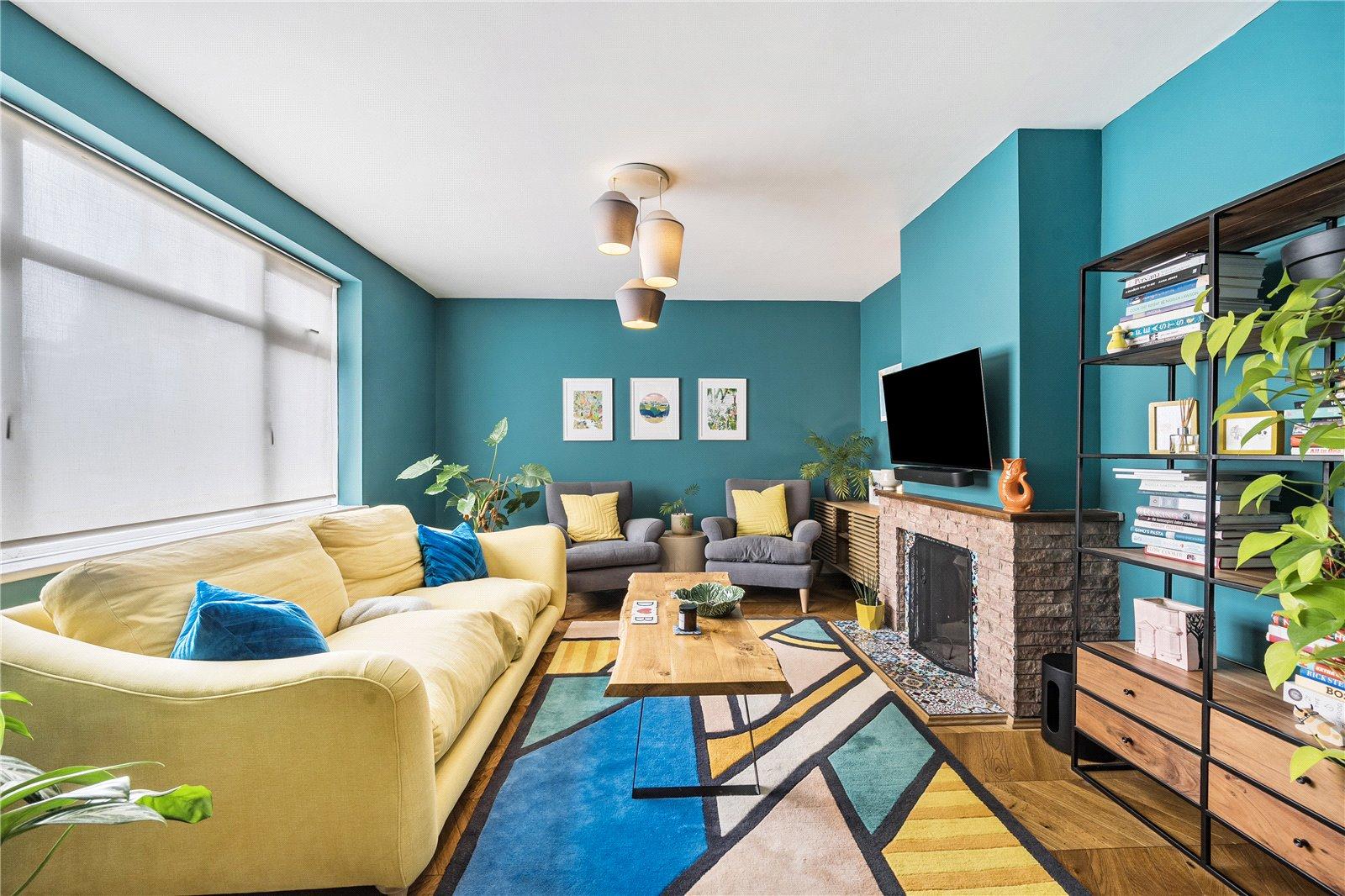 3 bedroom house for sale in London | Robinson Jackson