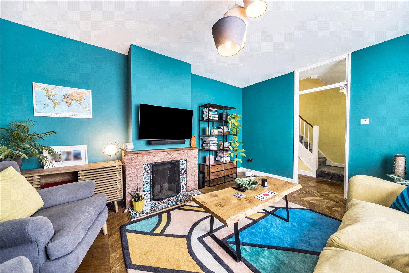 3 bedroom house for sale in London | Robinson Jackson