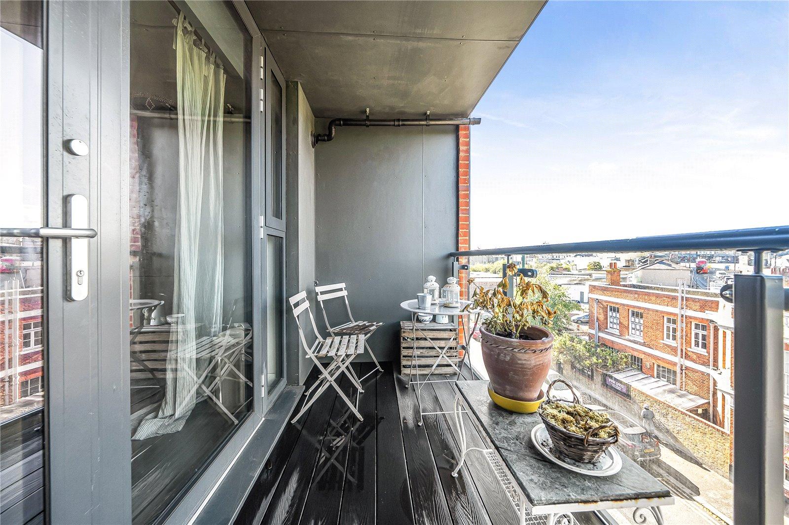 1 bedroom property for sale in Sydenham | Robinson Jackson