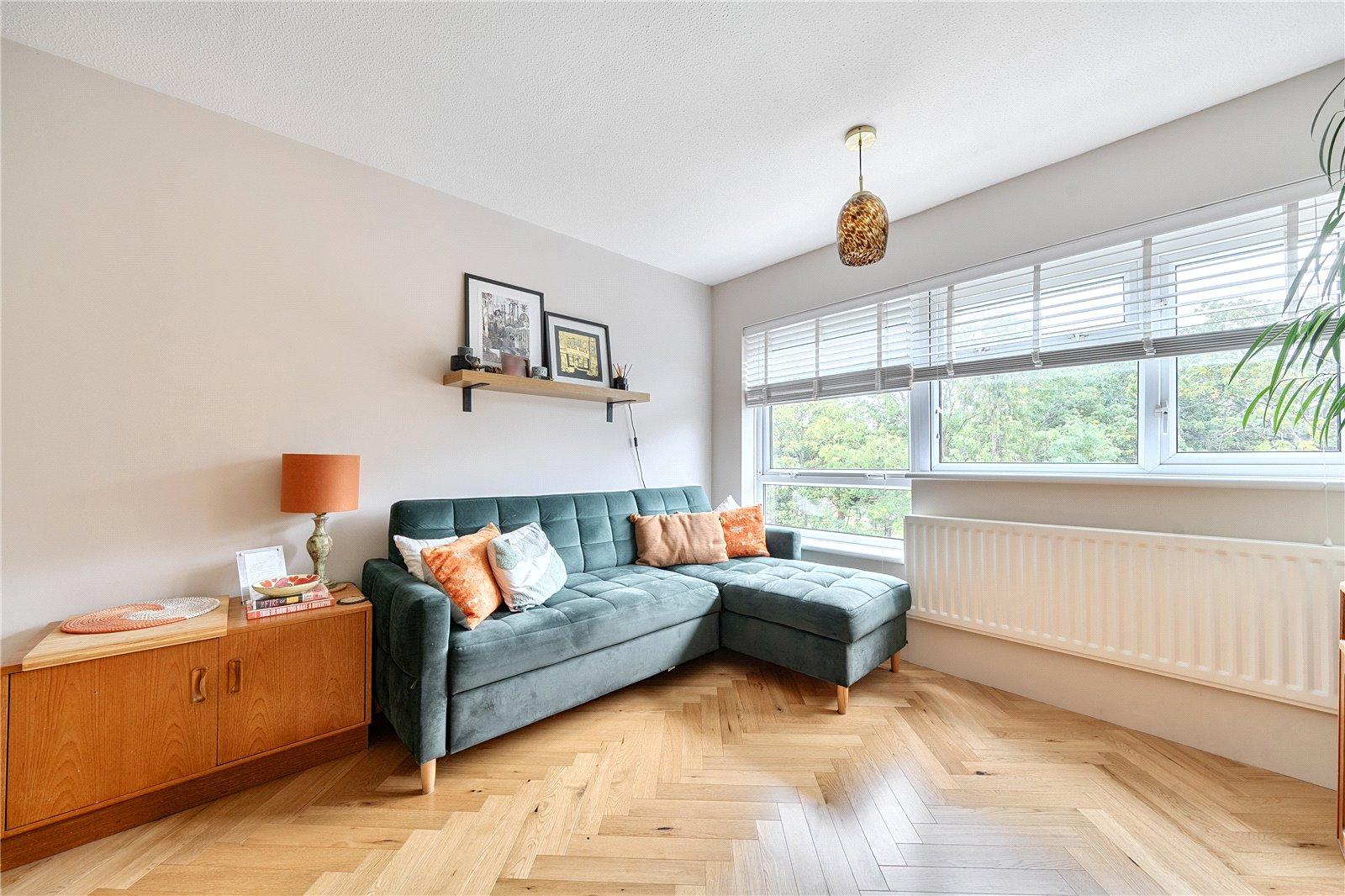 2 bedroom property for sale in Penge | Robinson Jackson
