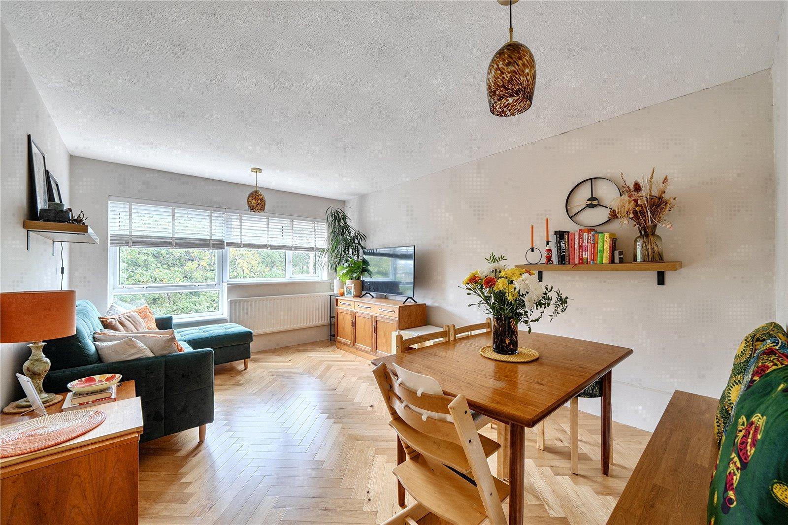 2 bedroom property for sale in Penge | Robinson Jackson
