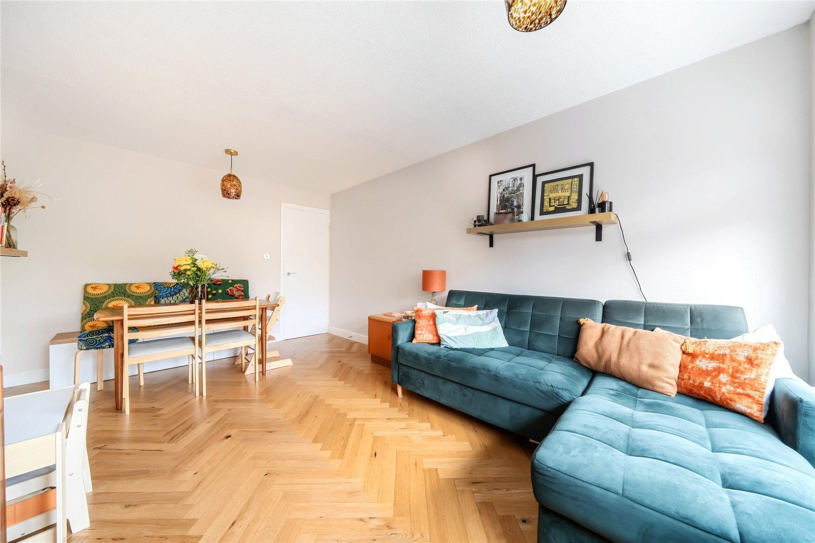 2 bedroom property for sale in Penge | Robinson Jackson