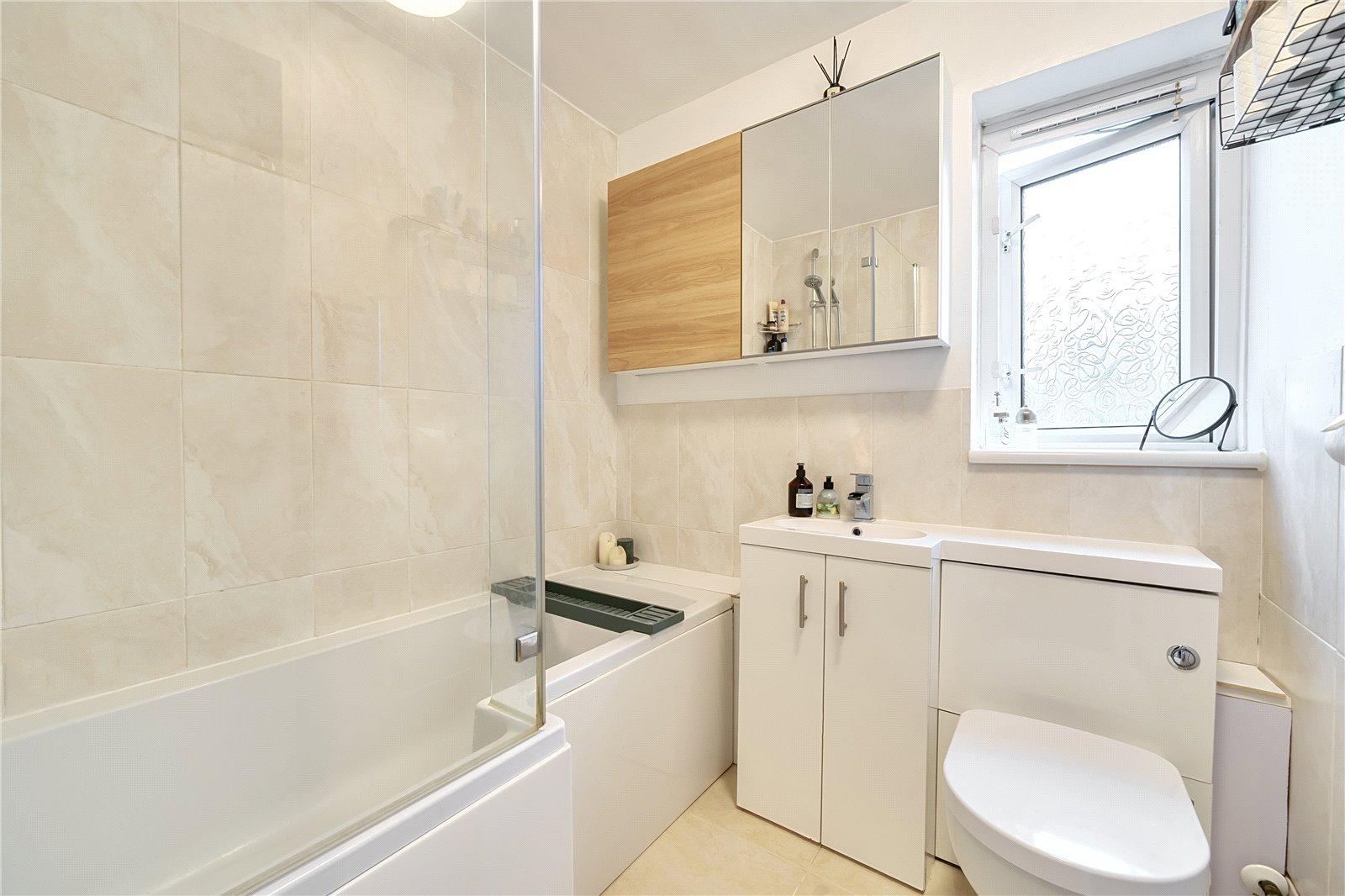 2 bedroom property for sale in Penge | Robinson Jackson