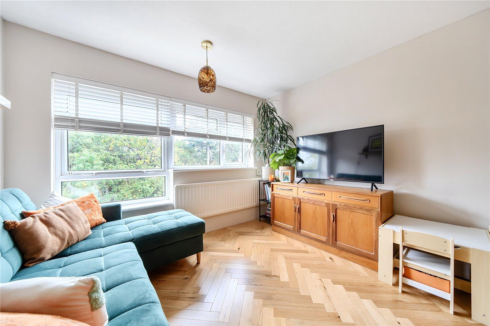 2 bedroom property for sale in Penge | Robinson Jackson
